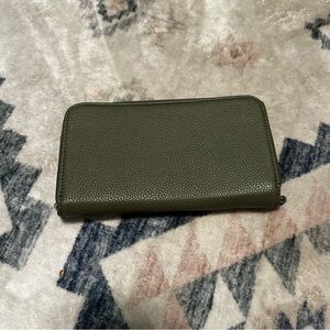 Thirty-one Jewel All About the Benjamins Olive Green Zip Wallet